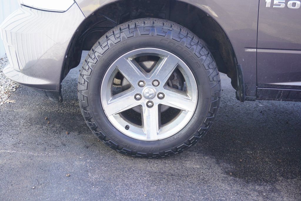Used 2015 RAM 1500 Express image 6