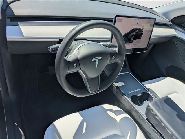 Used 2024 Tesla Model Y Long Range AWD/4WD image 10