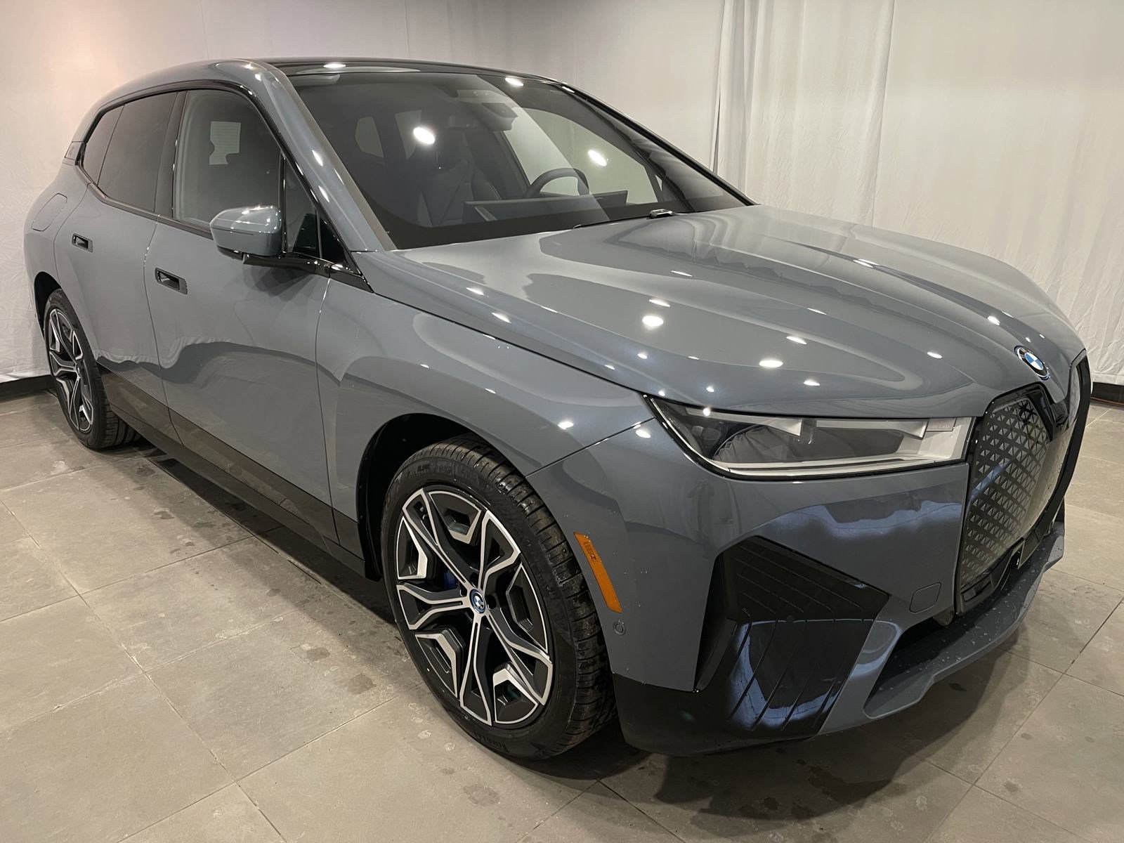 Certified 2025 BMW iX xDrive50 w/ Premium Package image 3