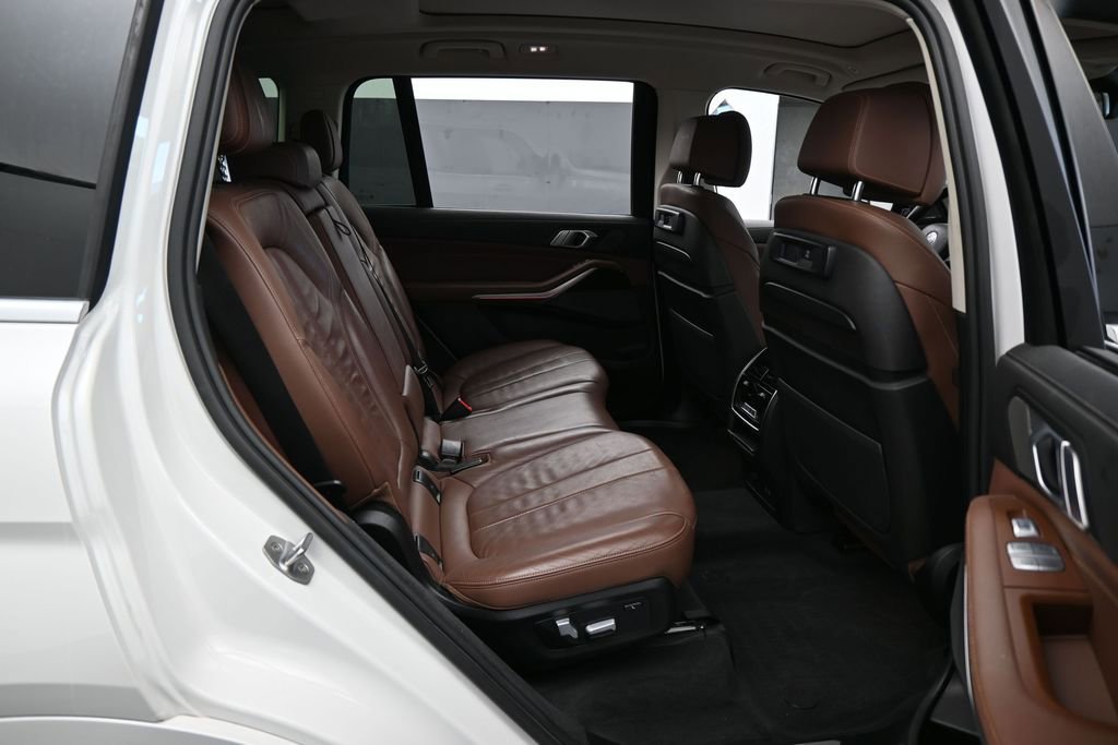 Used 2020 BMW X7 xDrive40i w/ Premium Package AWD/4WD image 45
