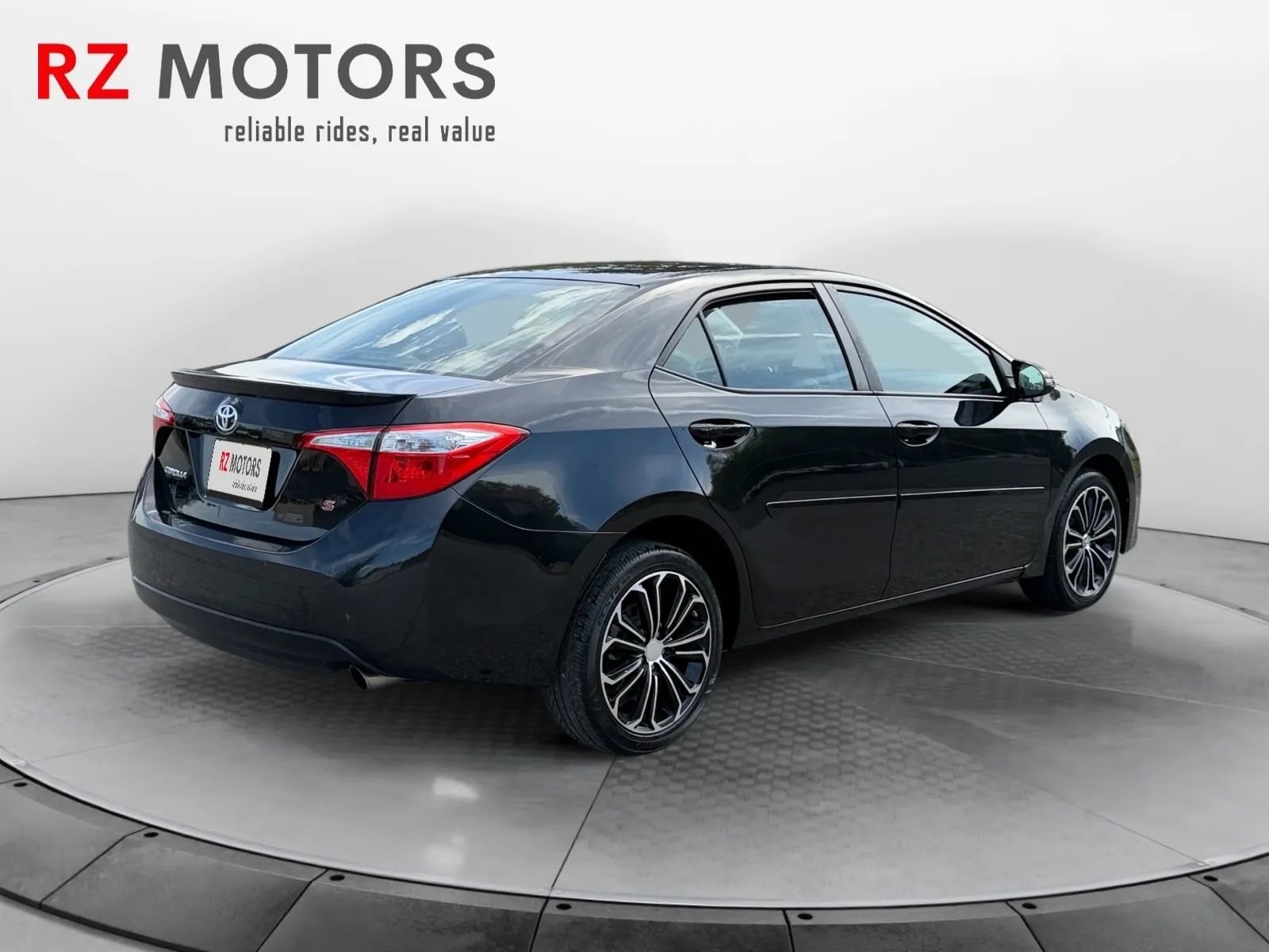 Used 2016 Toyota Corolla S FWD image 5