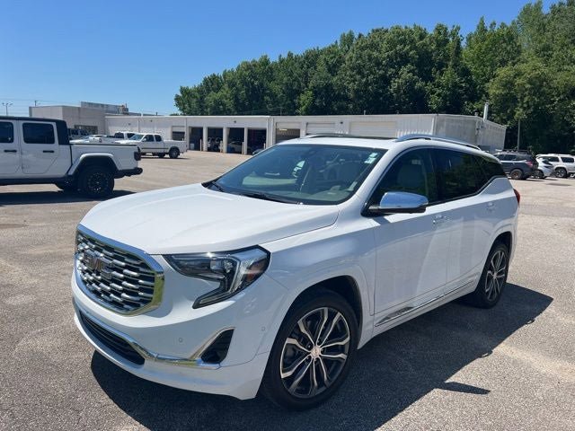 Used 2019 GMC Terrain Denali w/ Advanced Safety Package FWD video 1