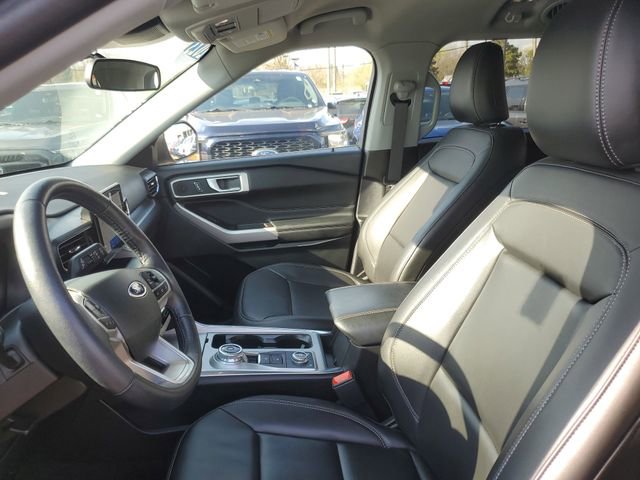 Certified 2023 Ford Explorer XLT w/ Equipment Group 202A AWD/4WD image 14