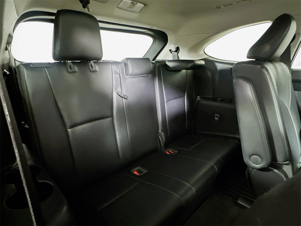 Used 2021 Toyota Highlander XLE image 14