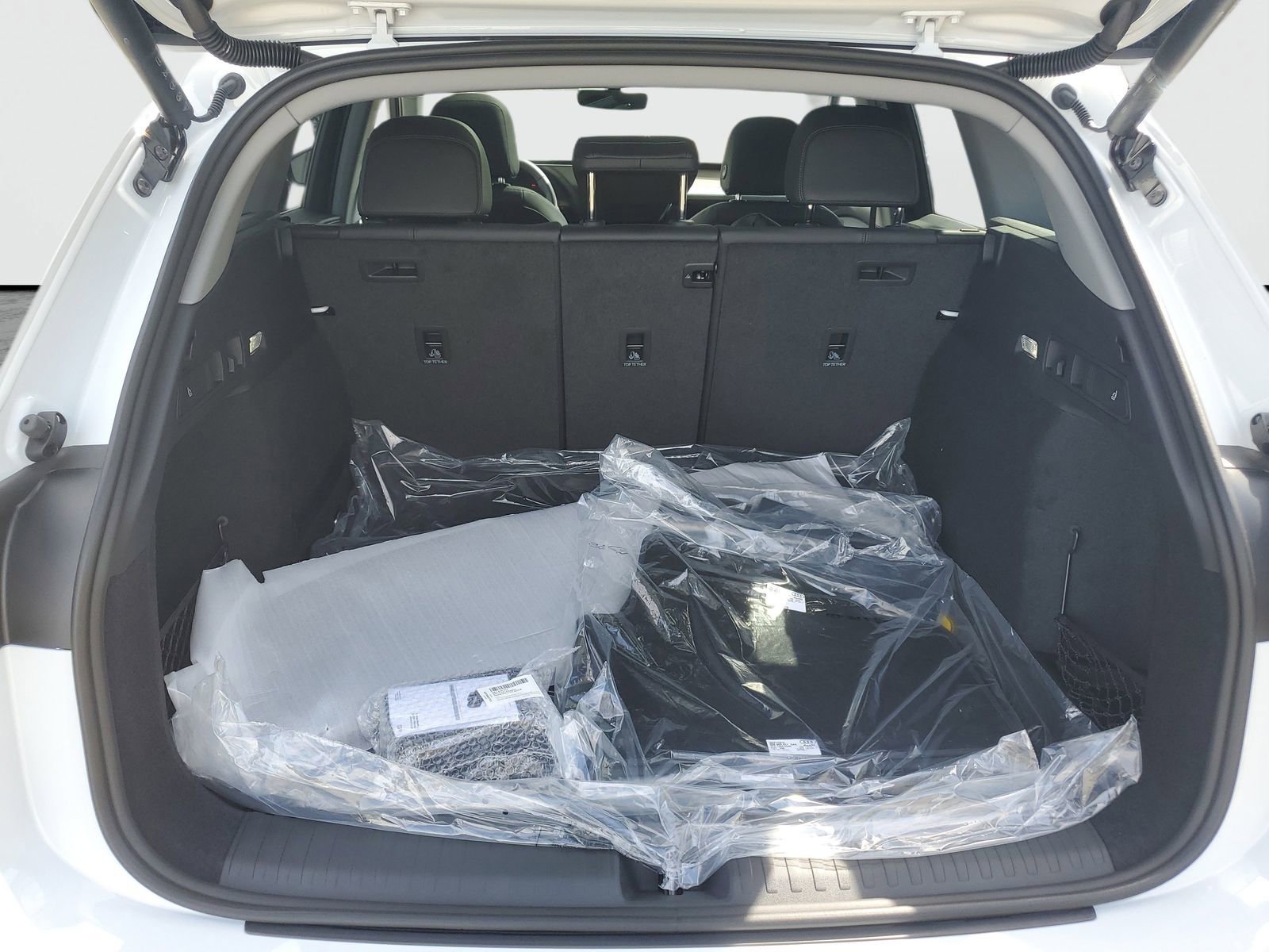 New 2025 Audi Q6 e-tron Premium AWD/4WD image 9