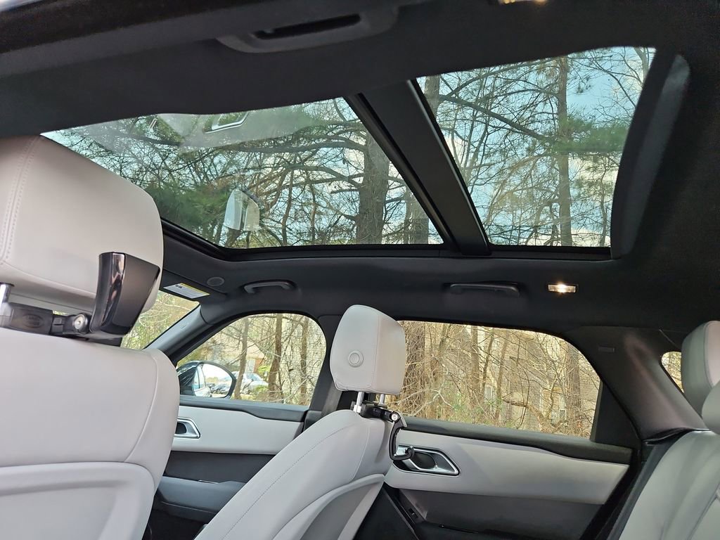 Used 2024 Land Rover Range Rover Velar Dynamic SE image 22