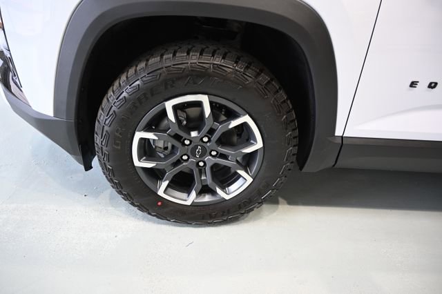 New 2026 Chevrolet Equinox ACTIV w/ Convenience Package III AWD/4WD image 29