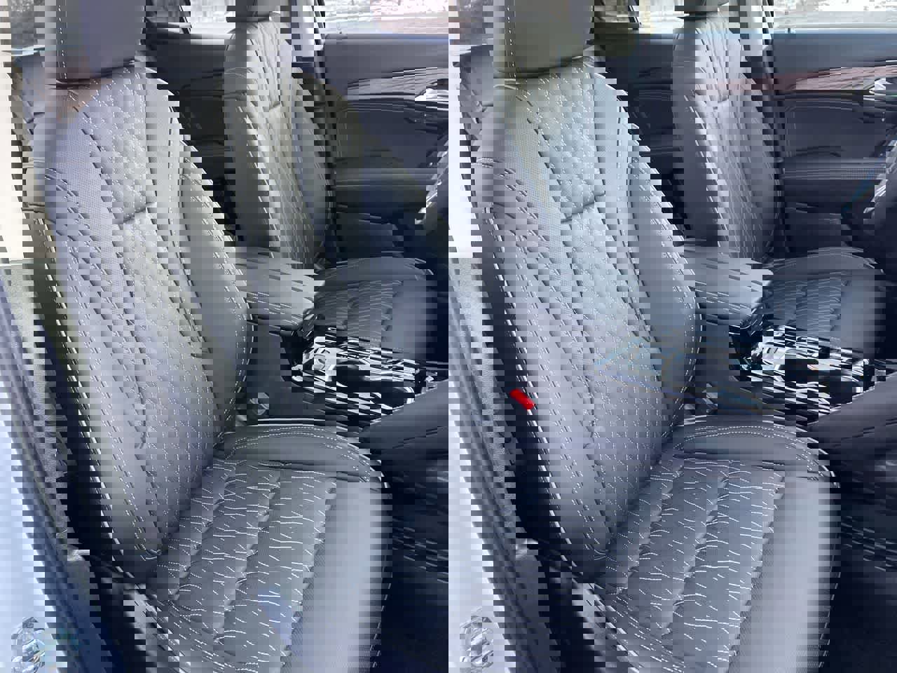 Used 2023 Buick Envision Avenir image 14