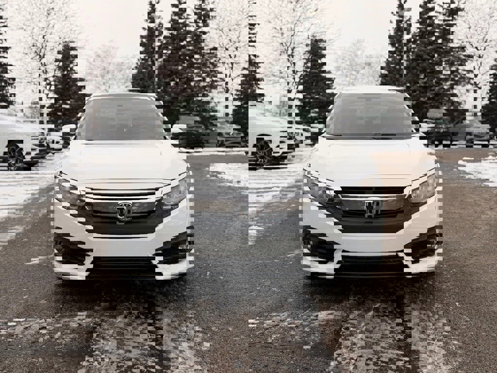 Used 2017 Honda Civic EX-T image 2