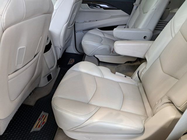 Used 2018 Cadillac Escalade Luxury image 35
