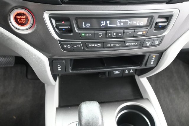 Used 2016 Honda Pilot EX-L image 2