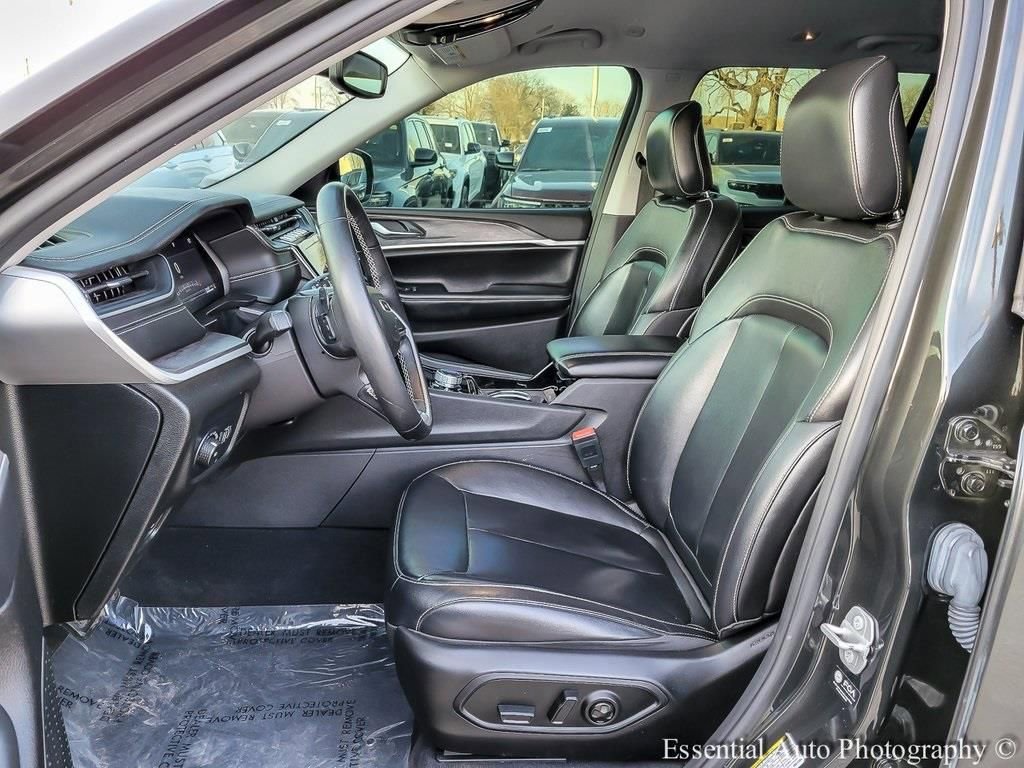 Used 2022 Jeep Grand Cherokee L Limited w/ Trailer Tow Group (B) image 10