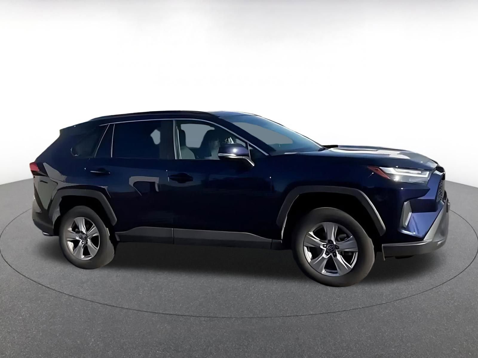 Used 2025 Toyota RAV4 XLE w/ Convenience Package image 7