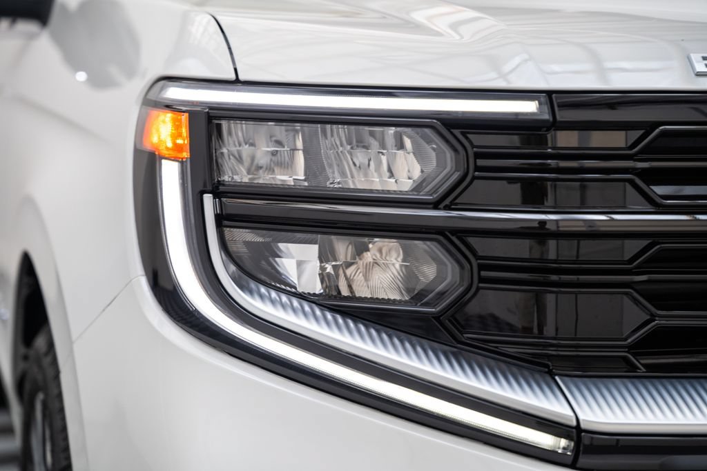 New 2027 Ford Expedition Max Platinum w/ Driver's Package AWD/4WD image 12