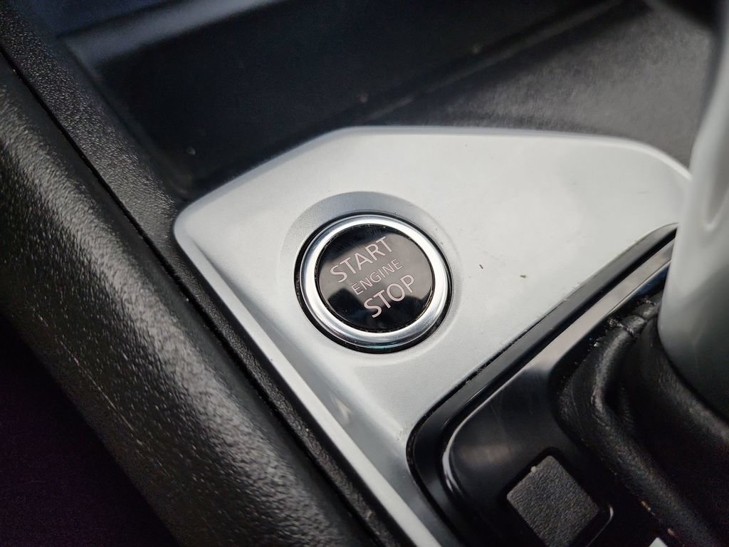 Used 2025 Nissan Altima 2.5 SV FWD image 23