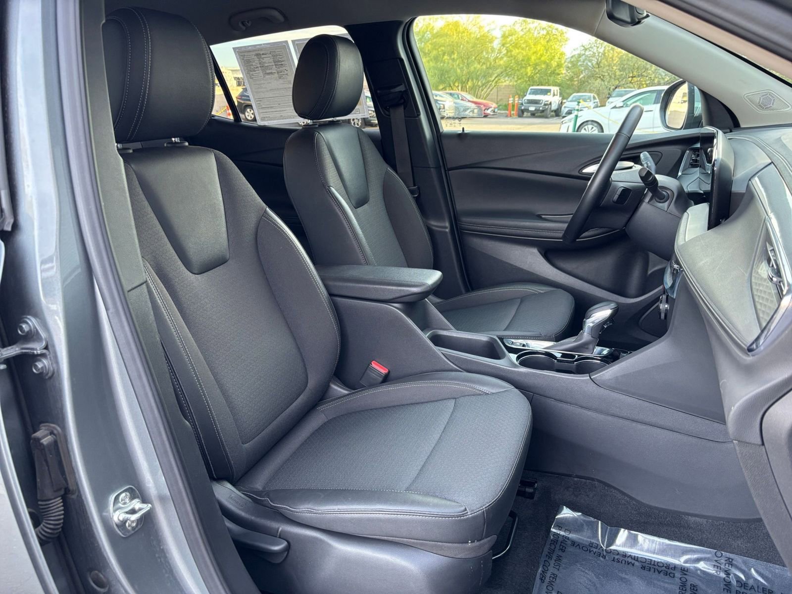 Used 2025 Buick Encore GX Preferred image 34