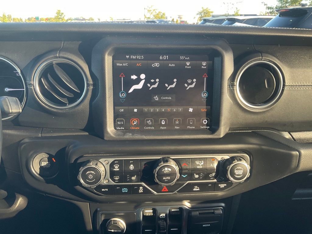 Used 2023 Jeep Wrangler Unlimited Sahara image 20