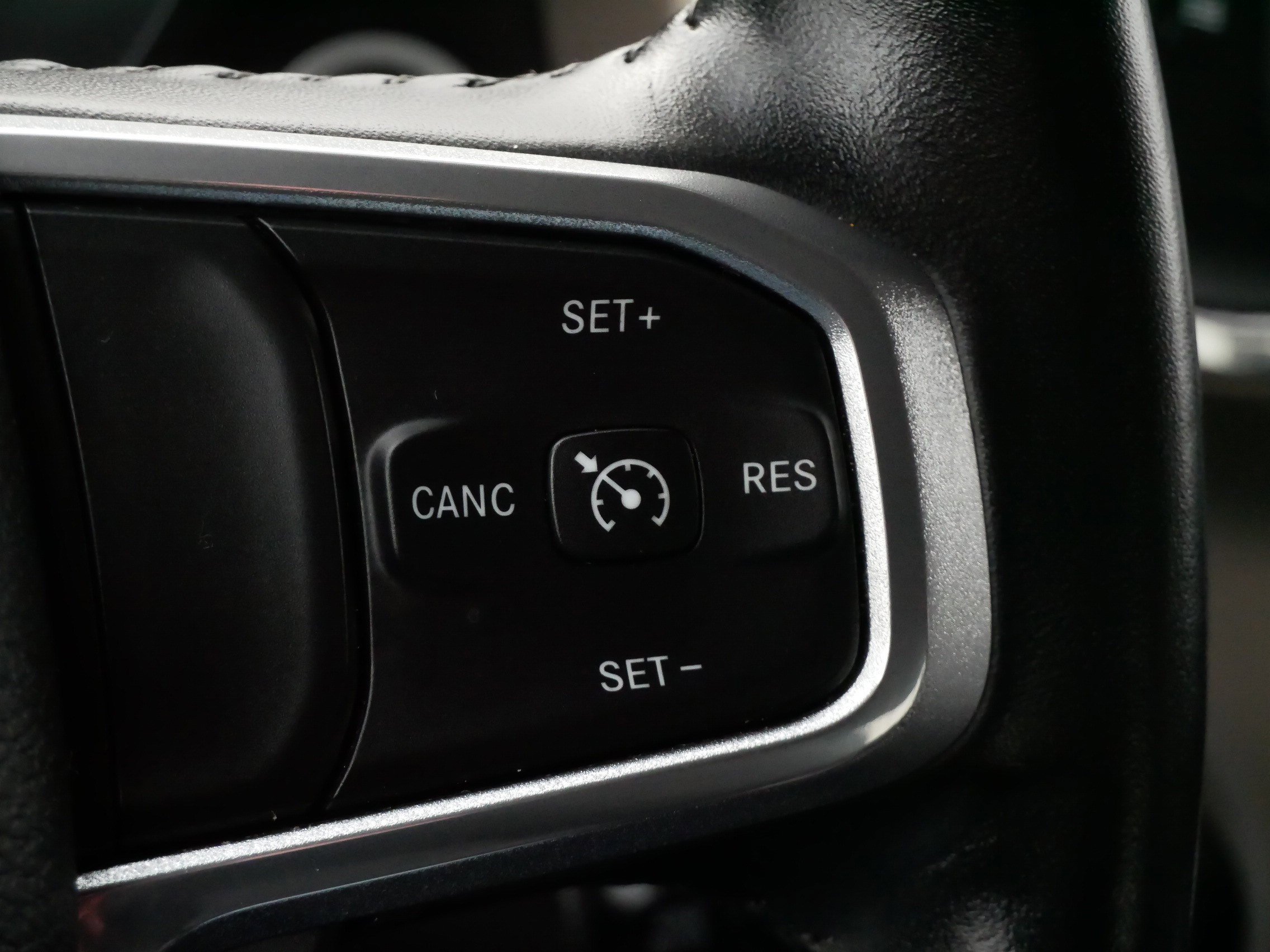 Used 2022 RAM 1500 Laramie image 25