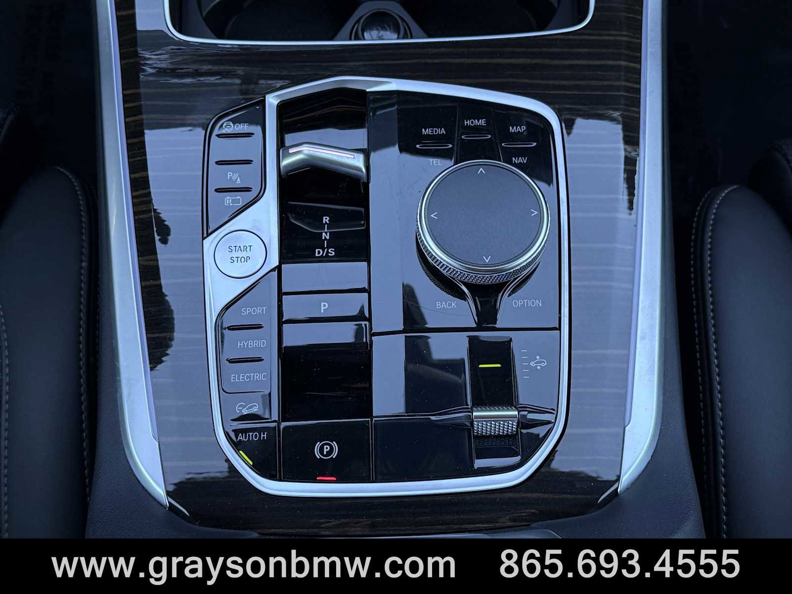 Used 2024 BMW X5 xDrive50e image 19