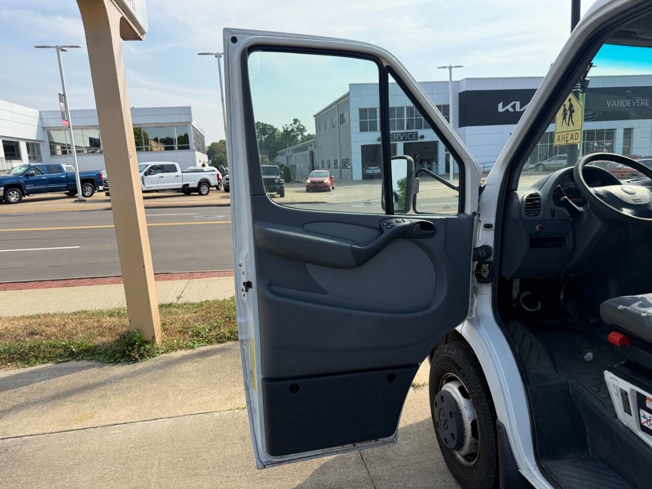 Used 2006 Dodge Sprinter 3500 w/ PWR Convenience Group image 20