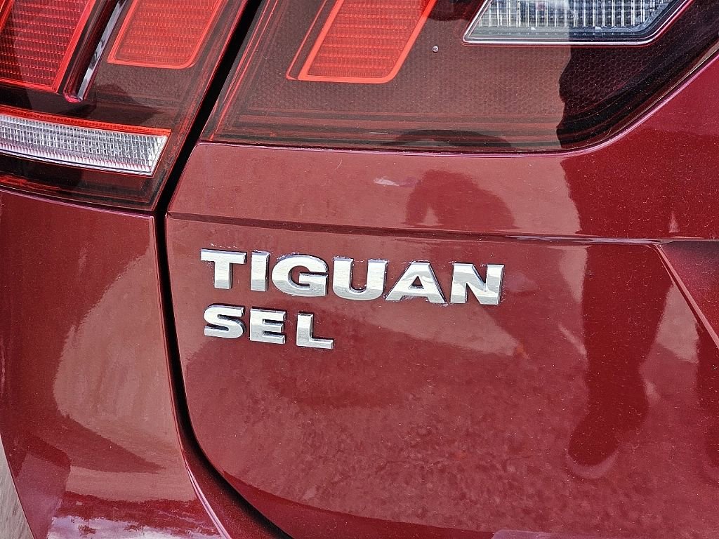 Used 2018 Volkswagen Tiguan SEL image 9