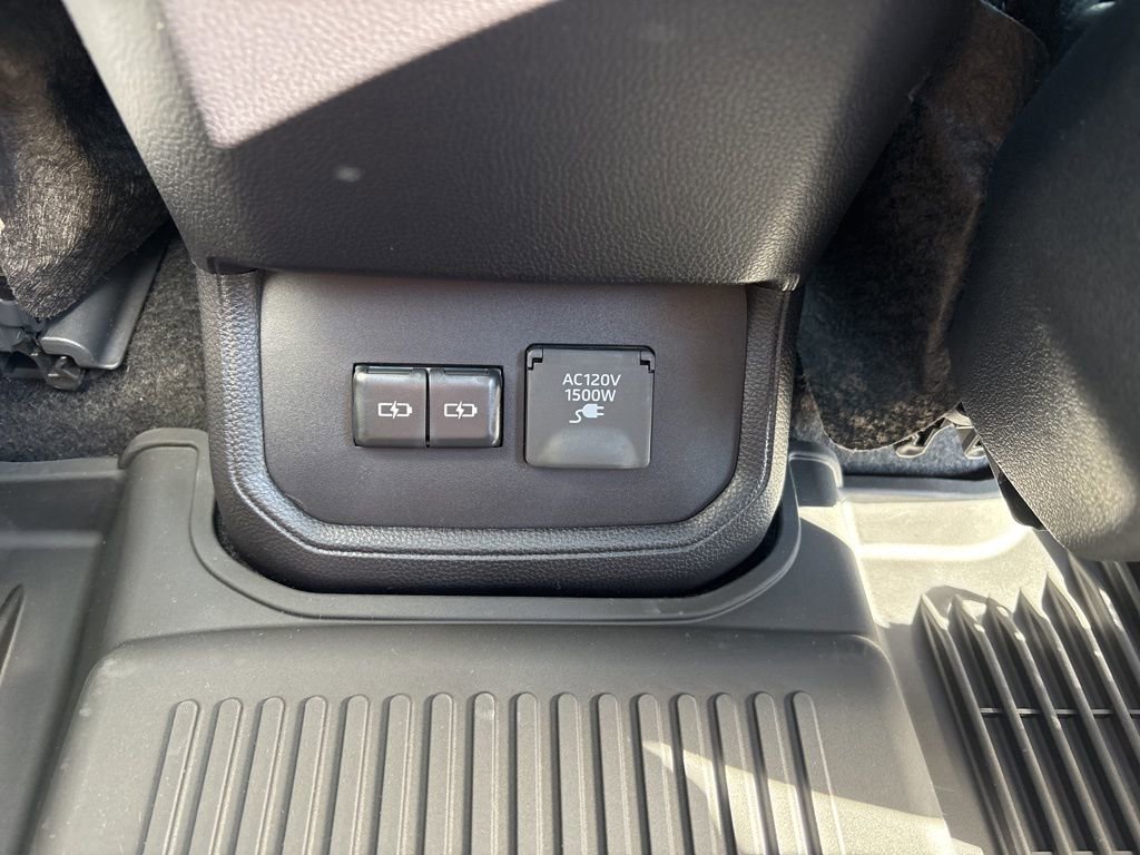 New 2026 Toyota Highlander Platinum image 36