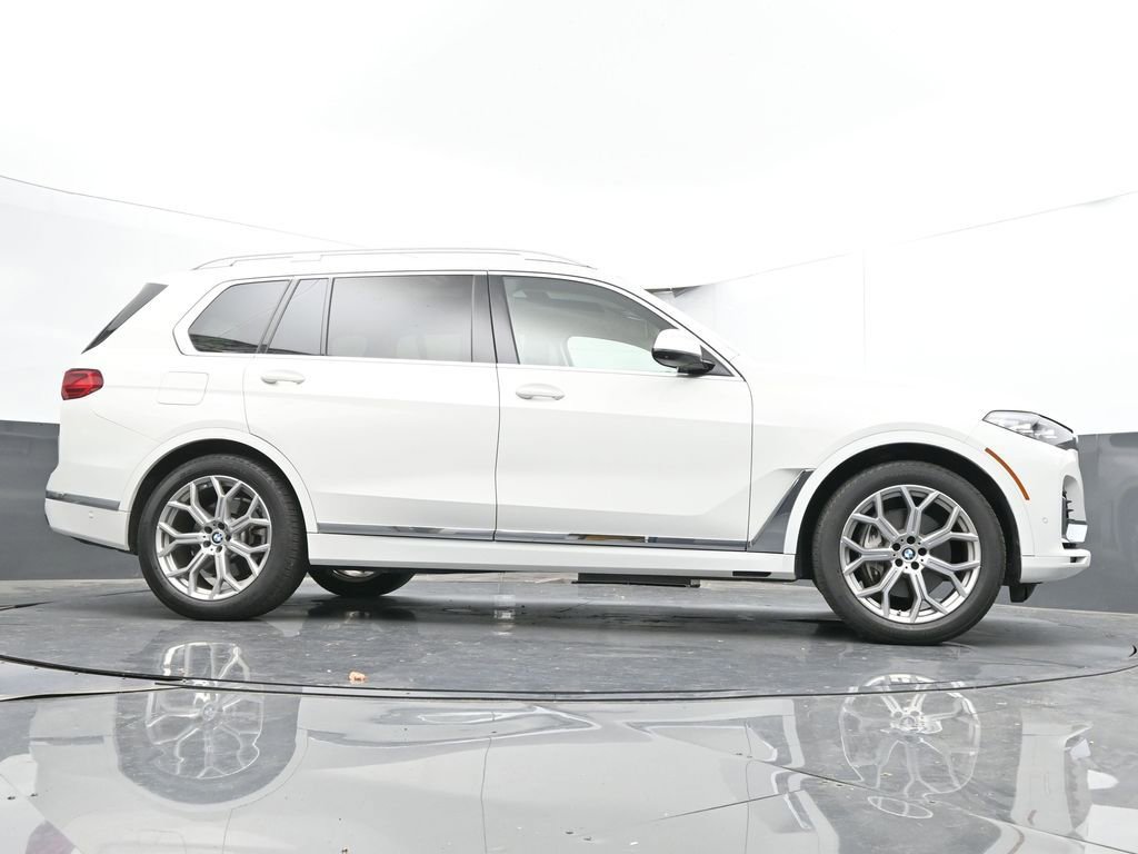 Used 2022 BMW X7 xDrive40i w/ Executive Package AWD/4WD image 44