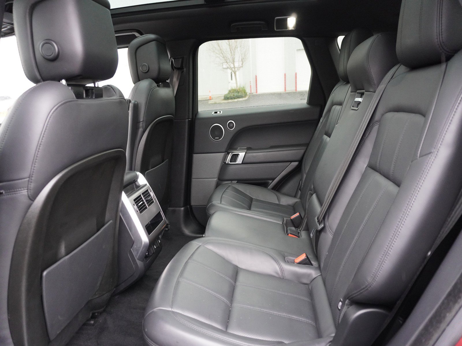 Used 2019 Land Rover Range Rover Sport HSE image 14