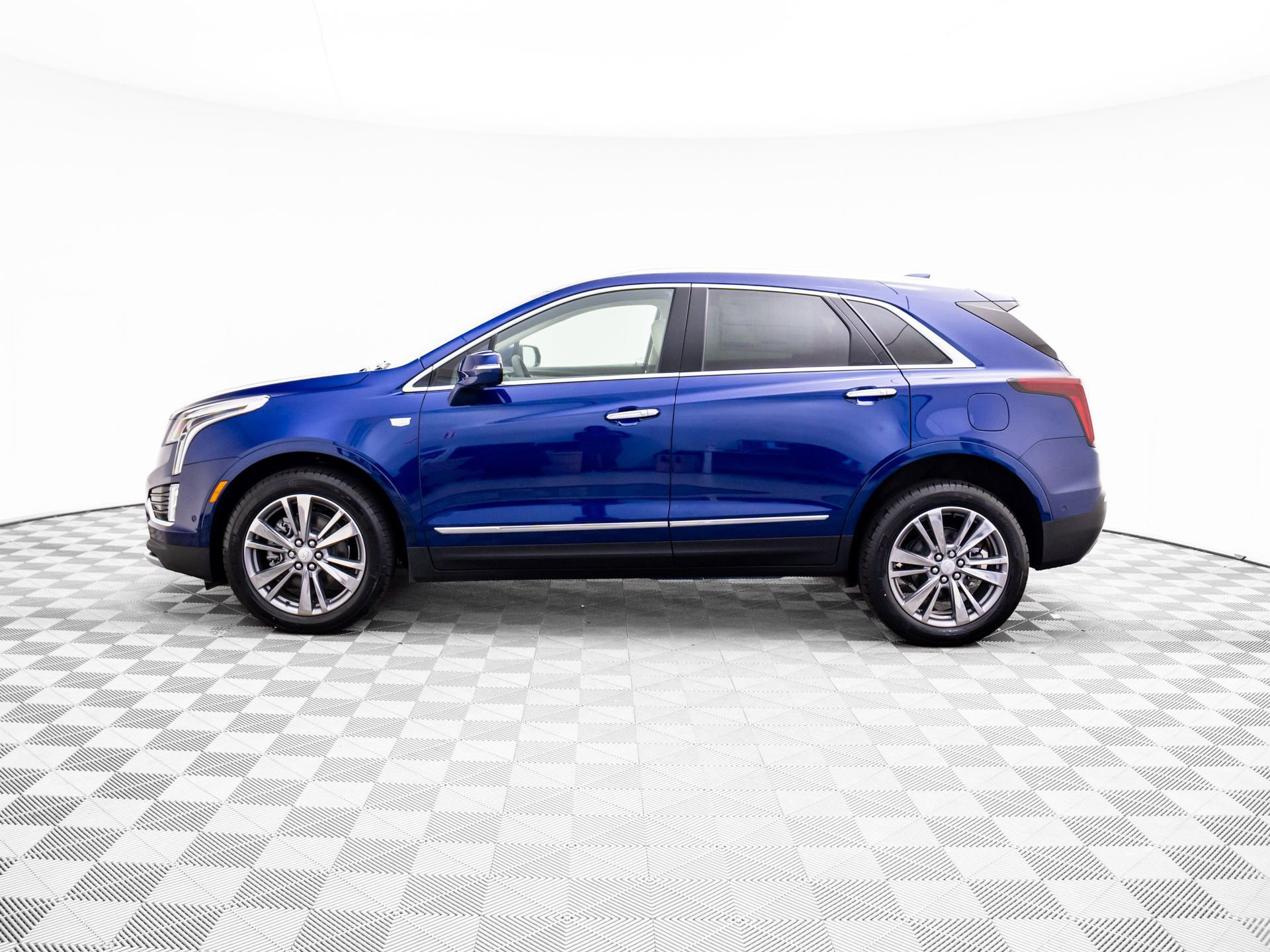 New 2026 Cadillac XT5 Premium Luxury w/ Driver Assist Package video 2