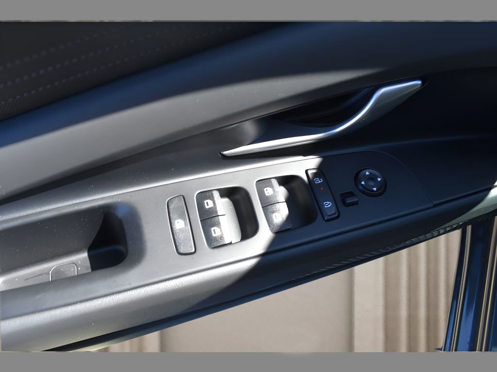 New 2026 Hyundai Elantra SE image 16