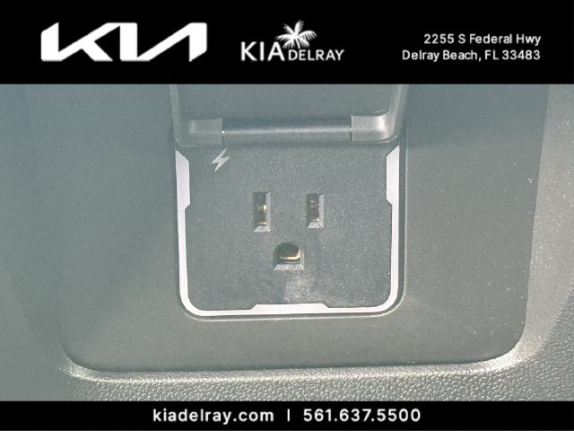 Used 2025 Chevrolet Tahoe Premier RWD image 16