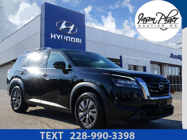 Used 2024 Nissan Pathfinder SV AWD/4WD image 1