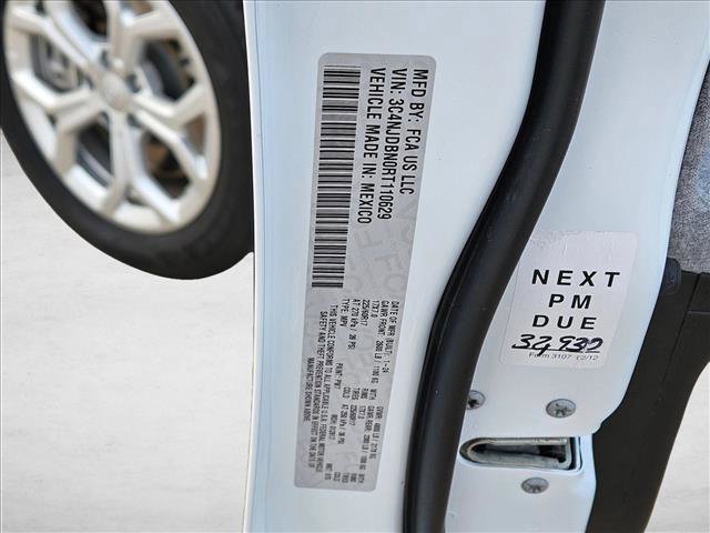 Used 2024 Jeep Compass Latitude image 25