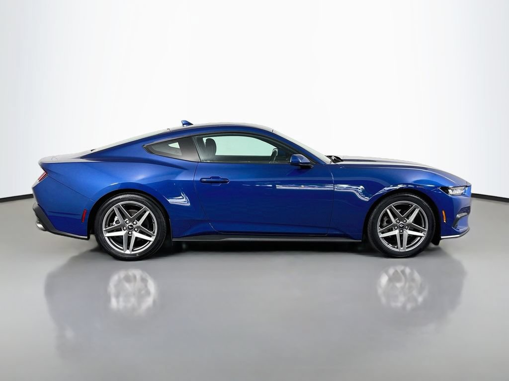 Used 2024 Ford Mustang Coupe RWD image 8