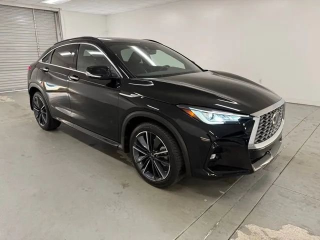 Used 2025 INFINITI QX55 Luxe image 3