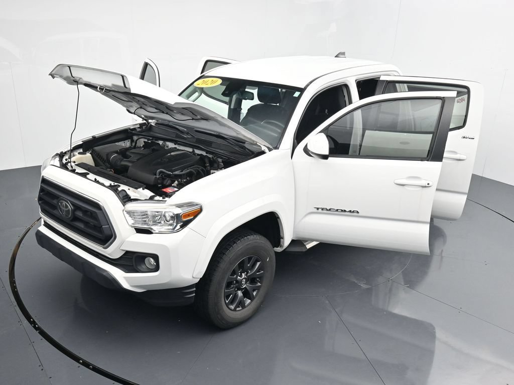 Used 2020 Toyota Tacoma SR5 AWD/4WD image 40