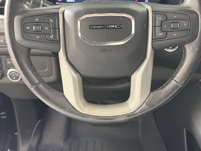 Used 2022 GMC Yukon Denali RWD image 10