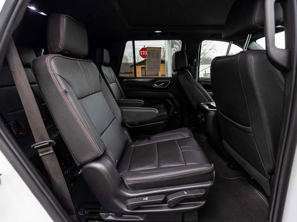 Used 2023 Chevrolet Tahoe RST w/ Luxury Package AWD/4WD image 27