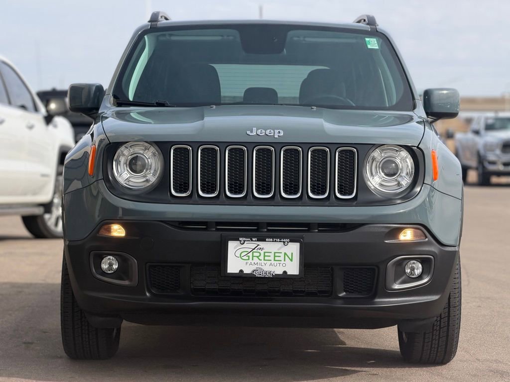 Used 2018 Jeep Renegade Latitude w/ Safety & Security Group image 6