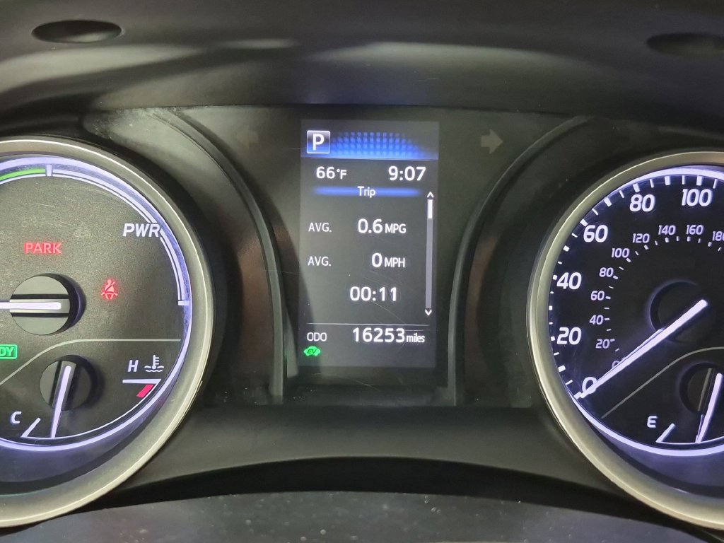 Used 2023 Toyota Camry LE FWD image 21
