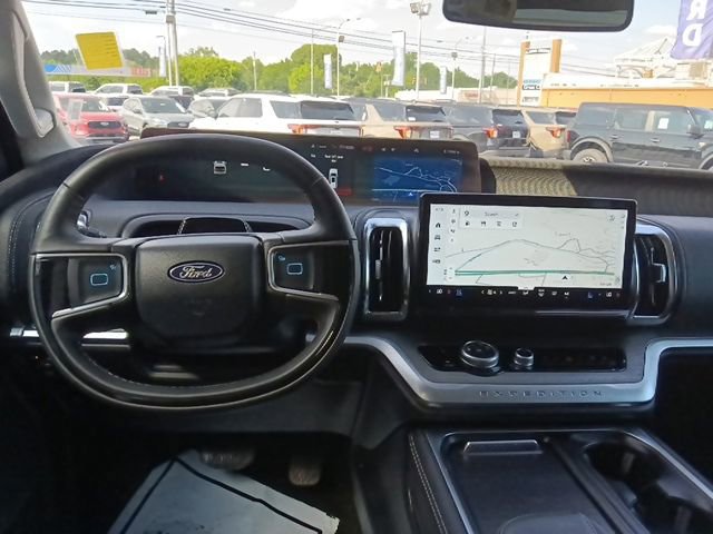 Used 2025 Ford Expedition Max Platinum AWD/4WD image 27