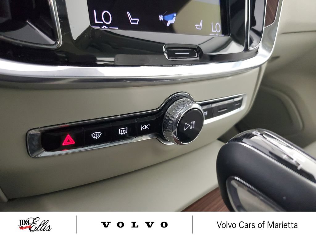 Used 2021 Volvo S60 T5 Momentum w/ Climate Package FWD image 30