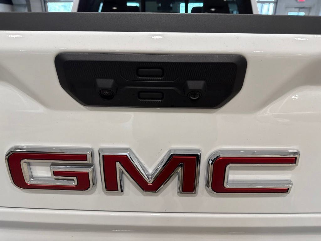 New 2026 GMC Sierra 1500 SLT w/ SLT Premium Plus Package AWD/4WD image 9