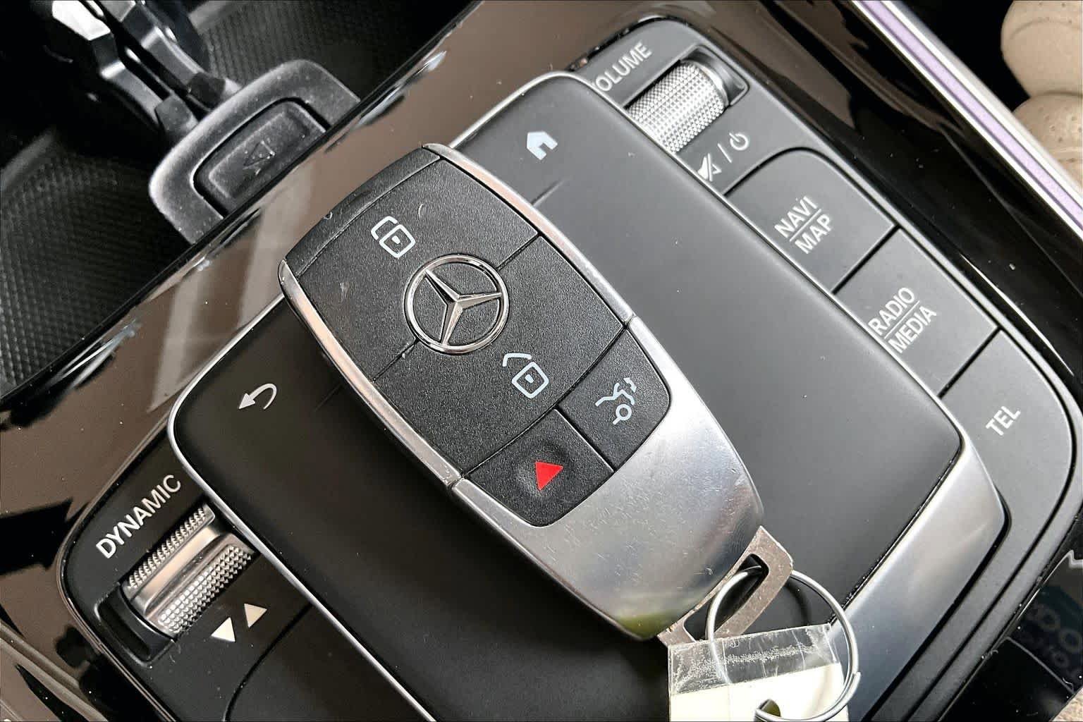 Used 2022 Mercedes-Benz GLB 250 image 15