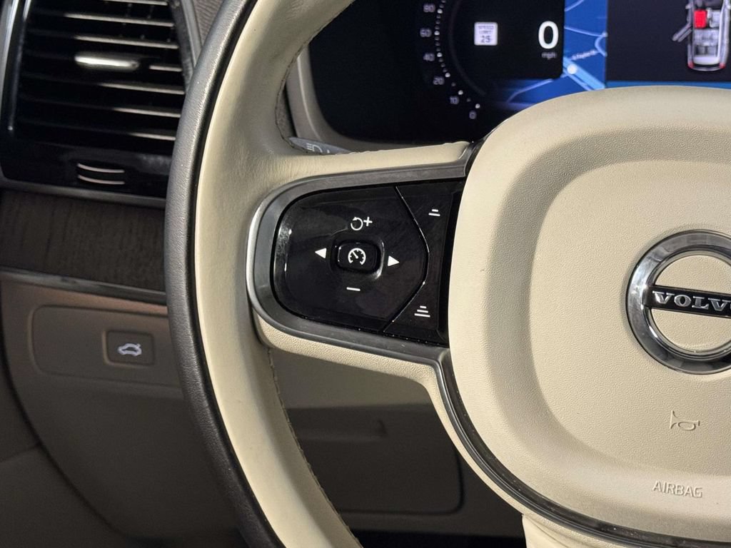 Used 2023 Volvo XC90 B6 Plus AWD/4WD image 27