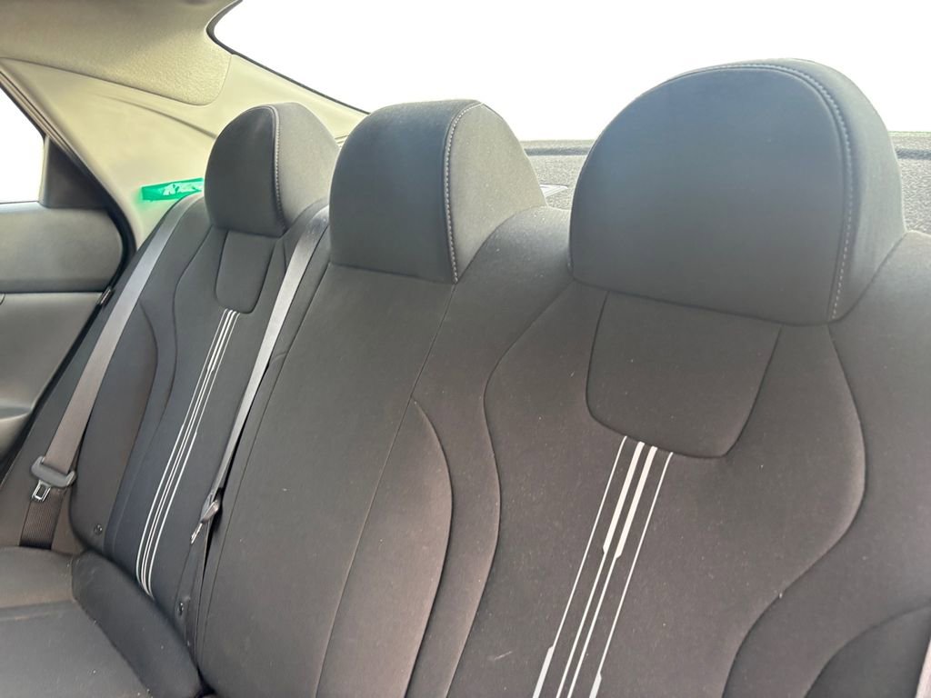 Used 2024 Hyundai Elantra SEL image 13