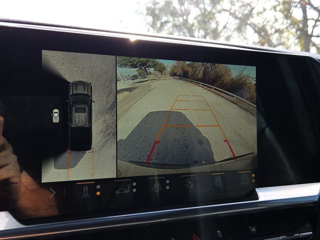 Used 2022 Chevrolet Silverado 1500 High Country w/ High Country Premium Package image 24