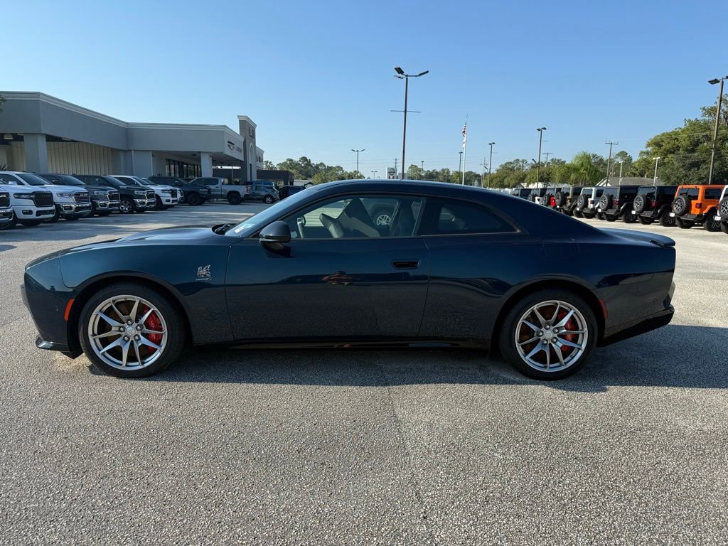 New 2025 Dodge Charger Daytona Scat Pack w/ Track Pack image 2