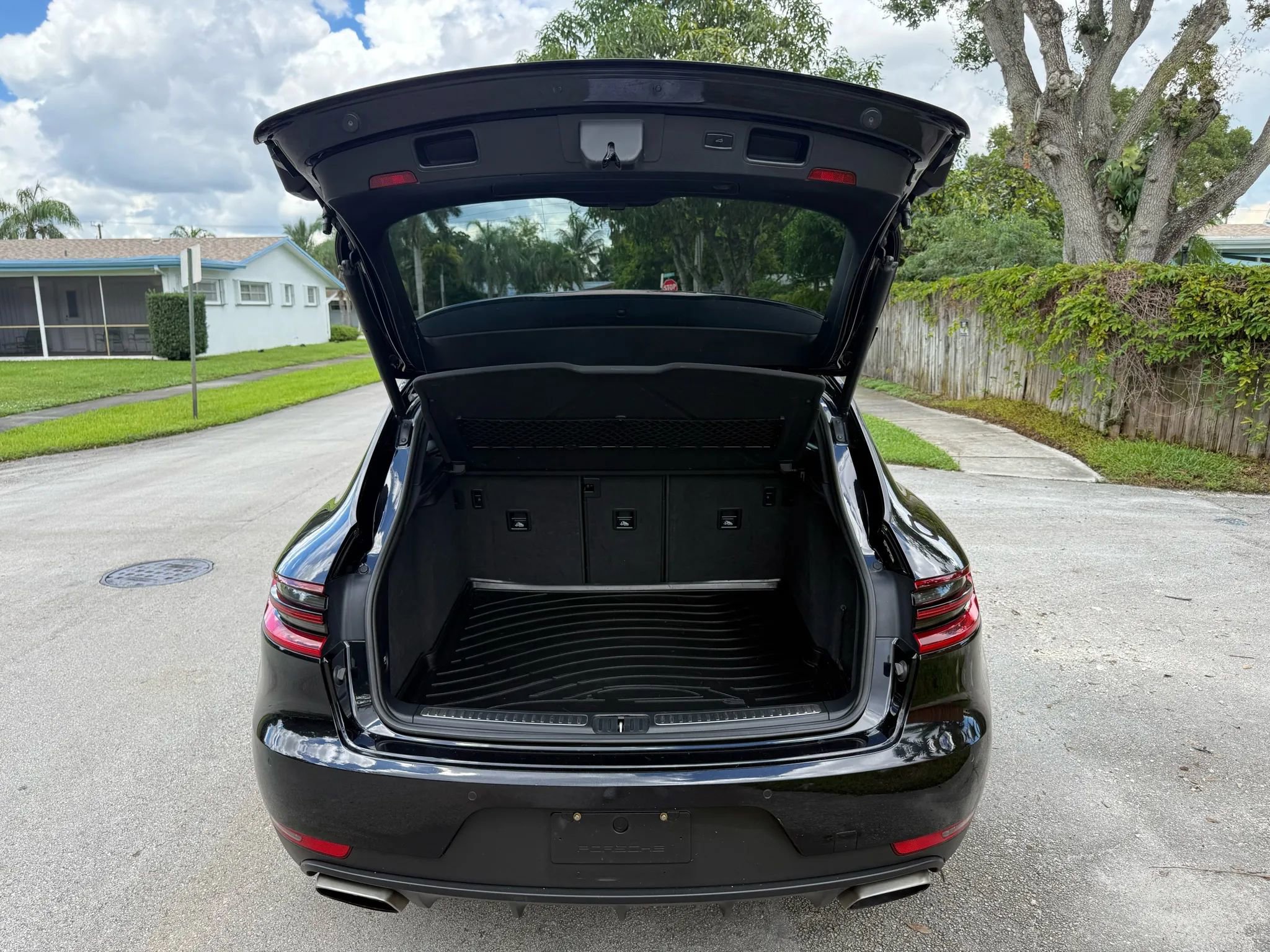 Used 2017 Porsche Macan image 20