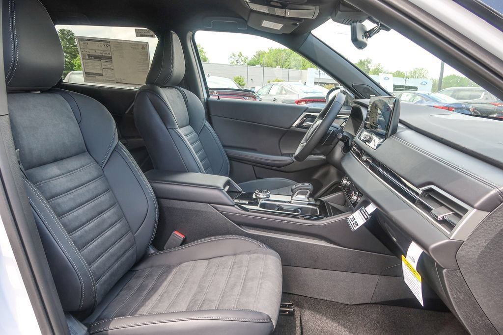 New 2026 Mitsubishi Outlander LE AWD/4WD image 20